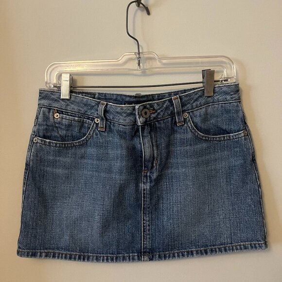 Vintage Guess Jeans Women's Denim Mini Skirt | Size 27 - Picture 1 of 5